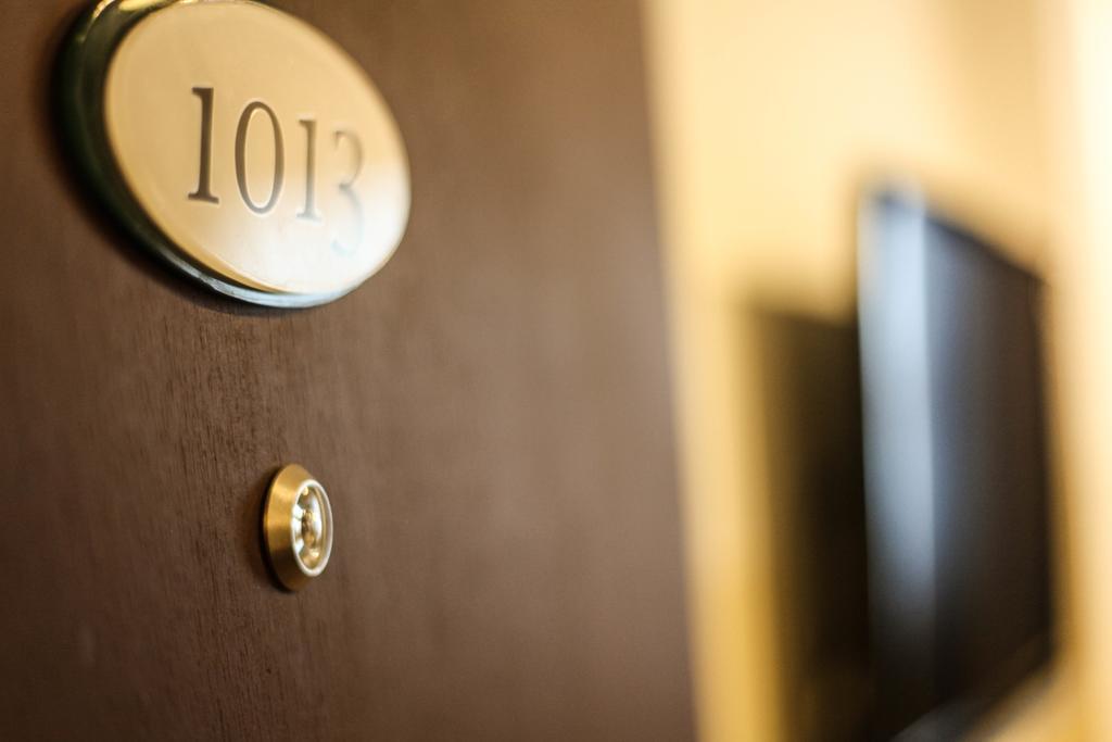 Erica Hotel Johor Bahru Buitenkant foto