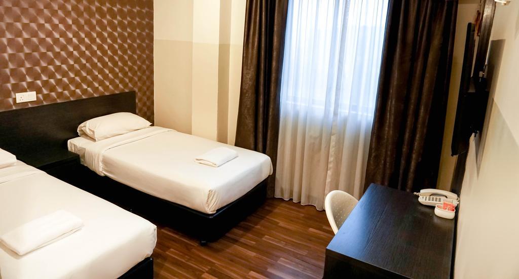Erica Hotel Johor Bahru Buitenkant foto