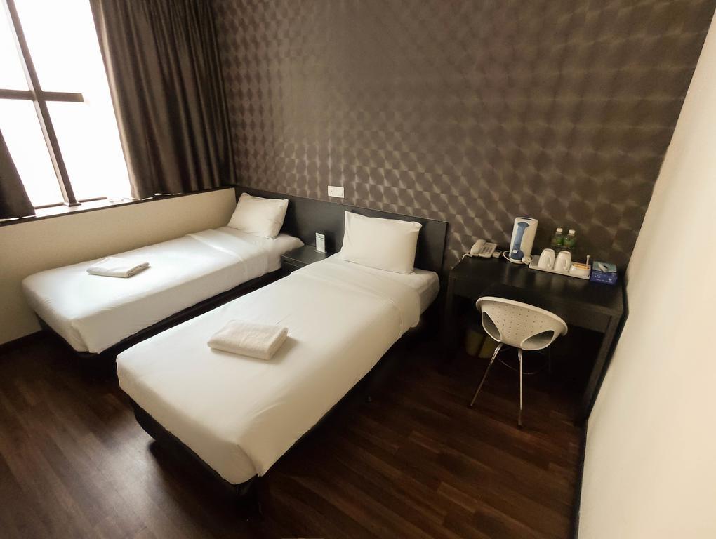 Erica Hotel Johor Bahru Buitenkant foto