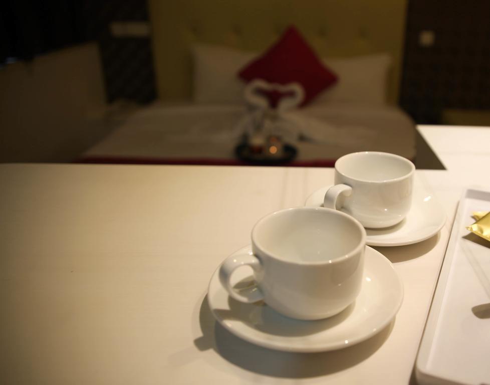 Erica Hotel Johor Bahru Buitenkant foto