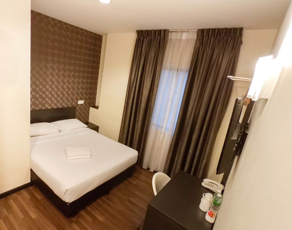 Erica Hotel Johor Bahru Buitenkant foto